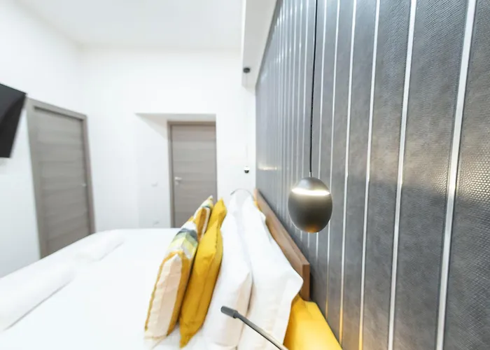 Bed and breakfast Cola 4*