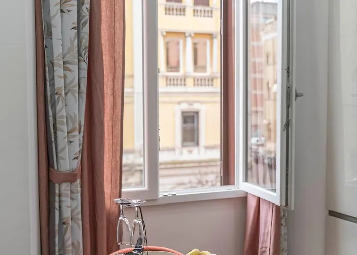 Cola Roma